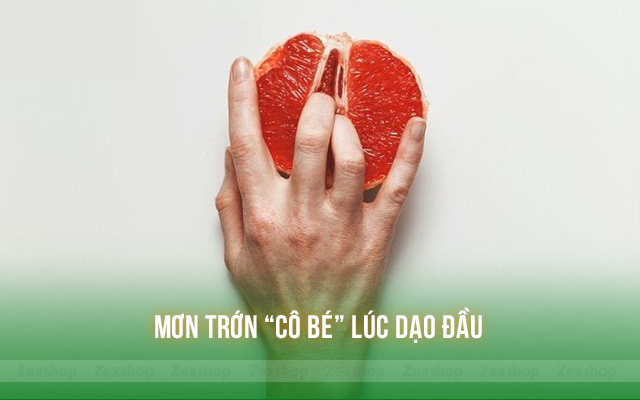 mơn trớn cô bé lúc dạo đầu