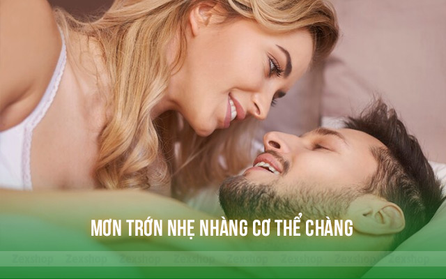 Mơn trớn nhẹ nhàng cơ thể